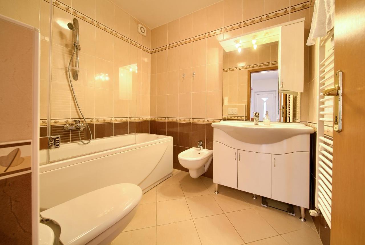 Happy Point Apartment Krk Town Exterior photo