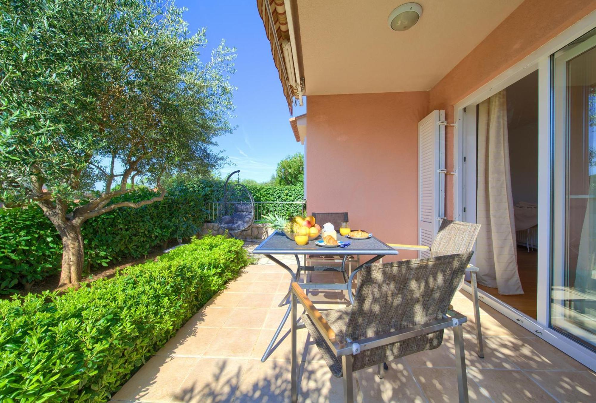 Happy Point Apartment Krk Town Exterior photo